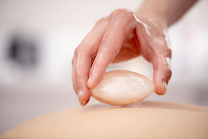 Immagine di Massaggio con pietre di sale, 50Min